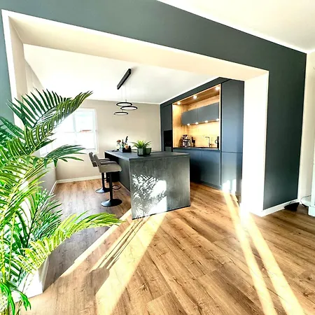 Apartment Bineva - Hochwertige Mit 2 Balkonen Und Garage Virneburg