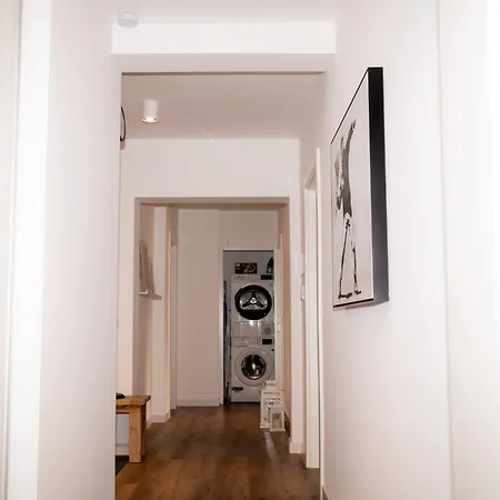 Apartment Bineva - Hochwertige Mit 2 Balkonen Und Garage *